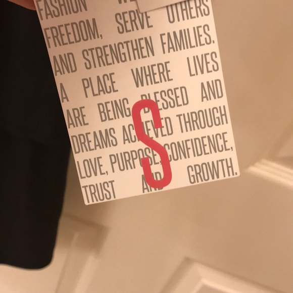 LulaRoe Georgia - Picture 5 of 7